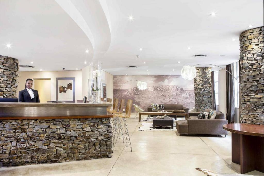 Mabungubwe Hotel Apartments - Home Away From Home Йоганнесбурґ Екстер'єр фото