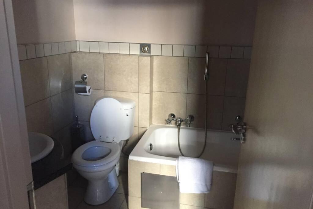 Mabungubwe Hotel Apartments - Home Away From Home Йоганнесбурґ Екстер'єр фото